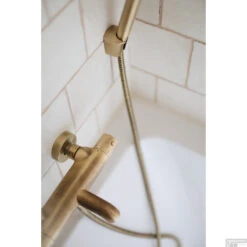 Badkraan Opbouw Salenzi Giro Gegalvaniseerd Geborsteld Messing Goud -Badkamermeubels 11aj15gbme0 badkraan opbouw salenzi giro gegalvaniseerd geborsteld messing goud 1