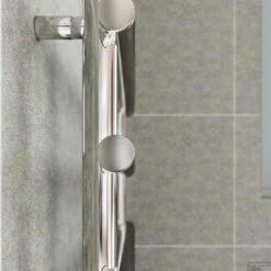 Designradiator Boss & Wessing Tubi Handdoekrek 175x50 Cm Zij-Onderaansluiting Chroom -Badkamermeubels designradiator boss wessing tubi handdoekrek 175x50 cm zij onderaansluiting chroom sfeer