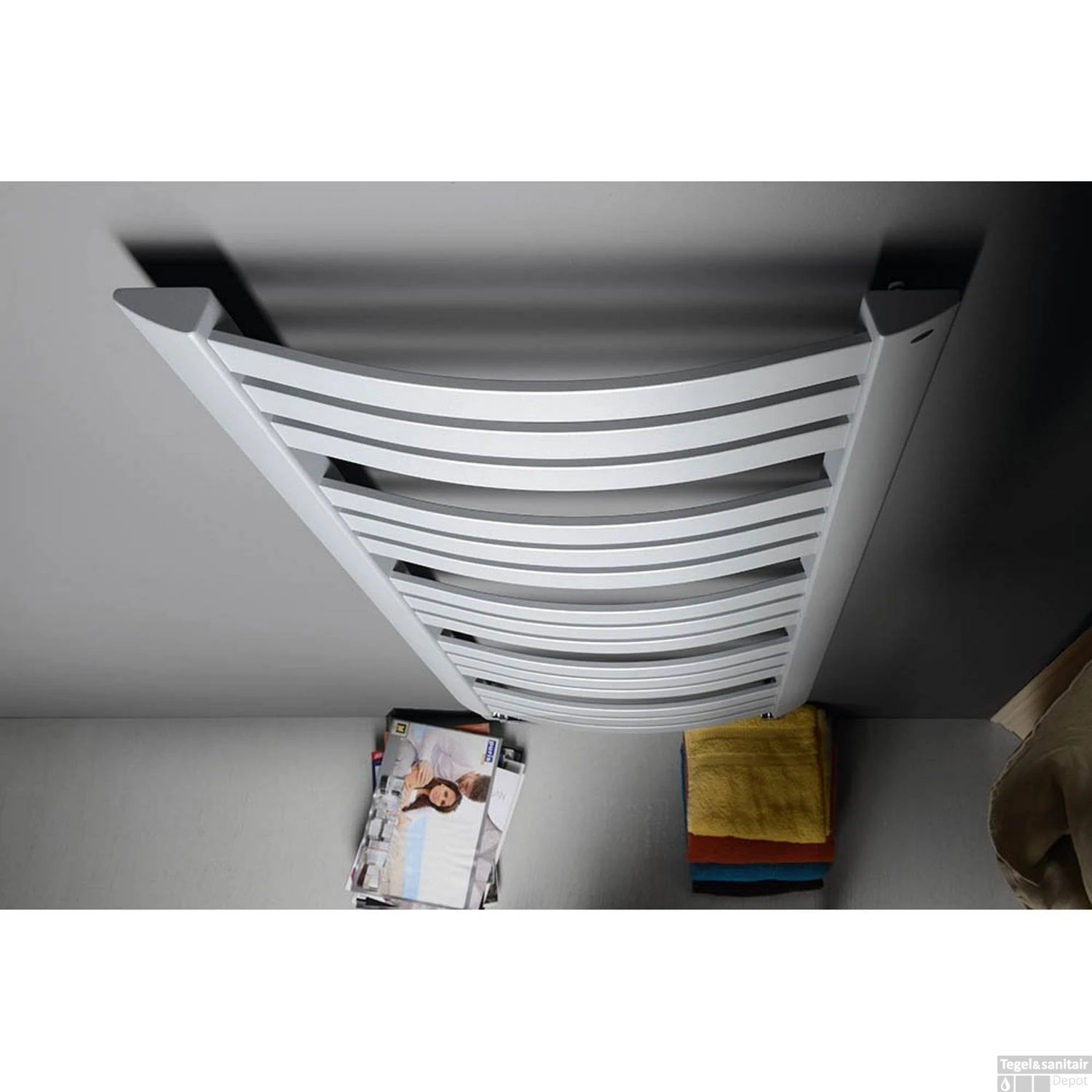 Handdoekradiator Sapho Sidi Gebogen 59.5x109.7 Cm 553W Zilver 7 Handdoekradiator Sapho Sidi Gebogen 59.5x109.7 Cm 553W Zilver - Afbeelding 5