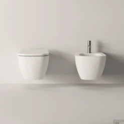 Badkamermeubels -Badkamermeubels wandcloset salenzi mirare randloos excl. zitting mat wit sfeer