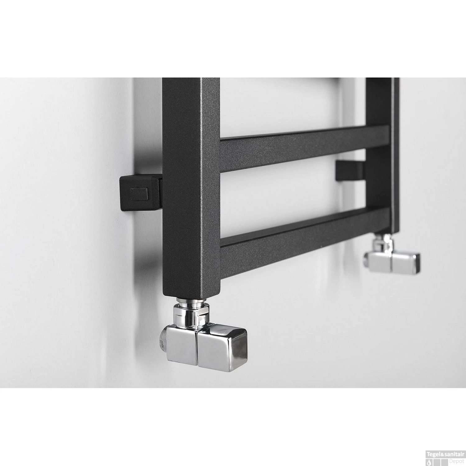 Designradiator Sapho Zig Recht 50x109.6 Cm 406W Antraciet 7 Designradiator Sapho Zig Recht 50x109.6 Cm 406W Antraciet - Afbeelding 5